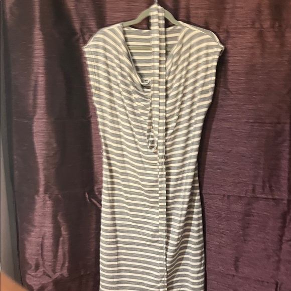 Icebreaker Gray and White Striped Midi Dress - Picture 3 of 4
